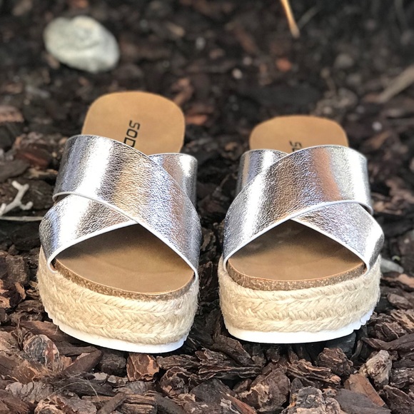 Silver cross strap espadrille platform sandals - Picture 3 of 7